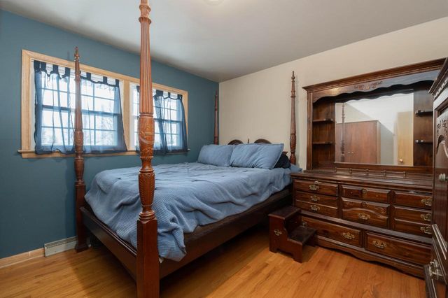 680 Brandt COURT, Pewaukee, WI 53072