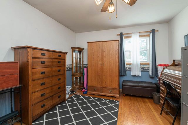 680 Brandt COURT, Pewaukee, WI 53072