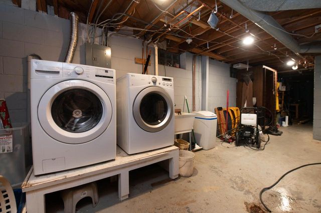 680 Brandt COURT, Pewaukee, WI 53072