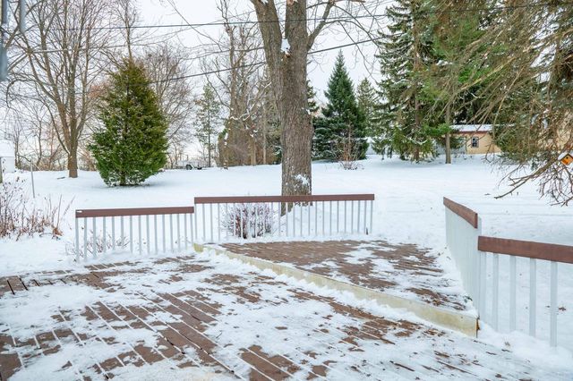 680 Brandt COURT, Pewaukee, WI 53072