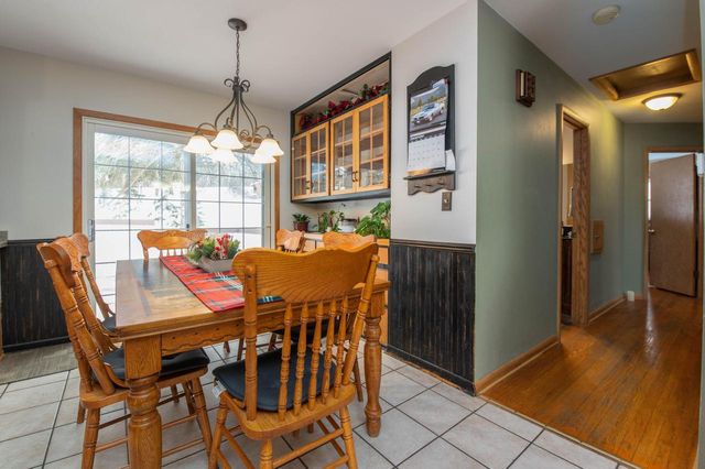 680 Brandt COURT, Pewaukee, WI 53072