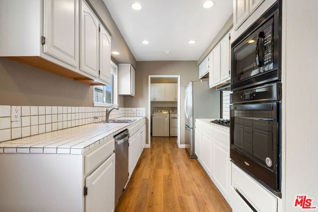13453 Debby Street, Van Nuys, CA 91401