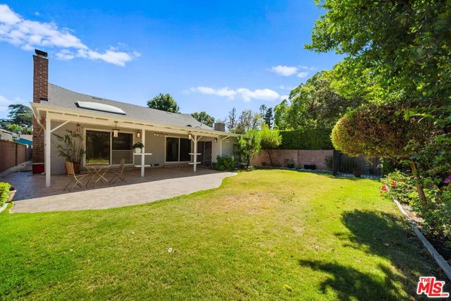 13453 Debby Street, Van Nuys, CA 91401