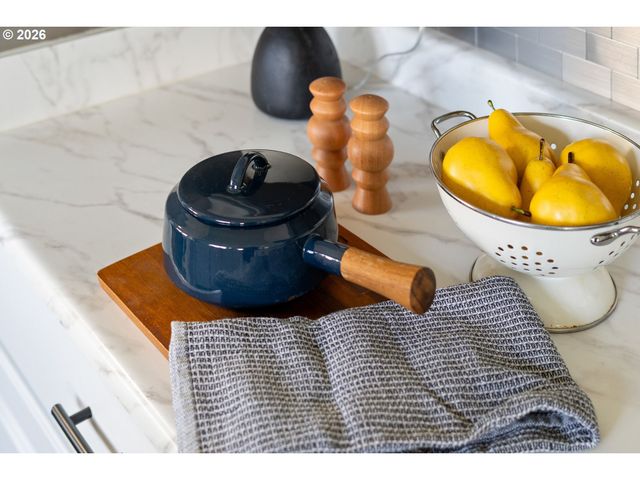 1820 Nw THATCHER Rd, Forest Grove, OR 97116