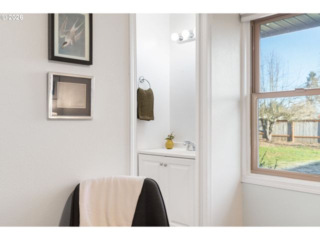 1820 Nw THATCHER Rd, Forest Grove, OR 97116