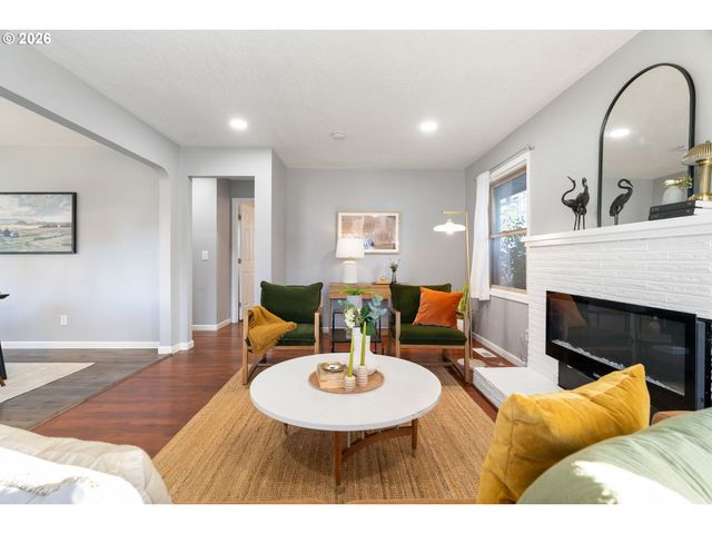 1820 Nw THATCHER Rd, Forest Grove, OR 97116