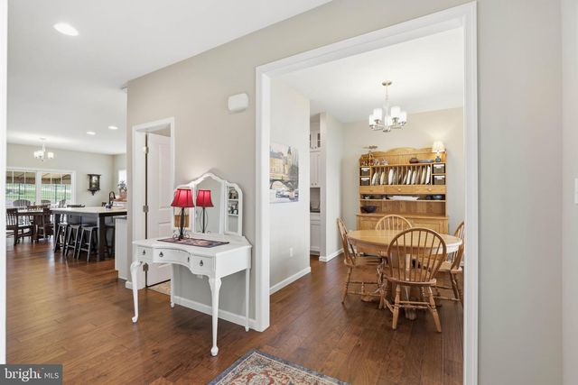 33 ALDERWOOD WAY, Lancaster, PA 17601
