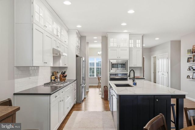 33 ALDERWOOD WAY, Lancaster, PA 17601