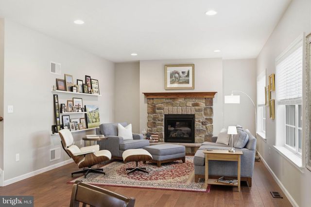 33 ALDERWOOD WAY, Lancaster, PA 17601