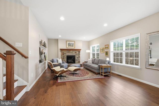 33 ALDERWOOD WAY, Lancaster, PA 17601
