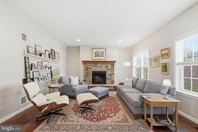 33 ALDERWOOD WAY, Lancaster, PA 17601