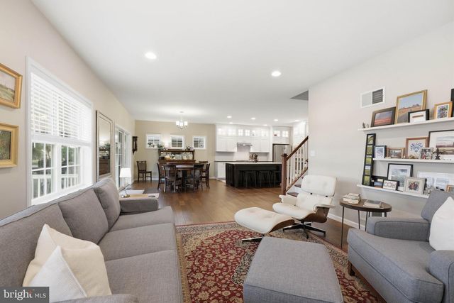 33 ALDERWOOD WAY, Lancaster, PA 17601
