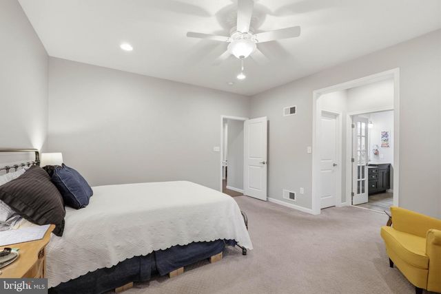 33 ALDERWOOD WAY, Lancaster, PA 17601