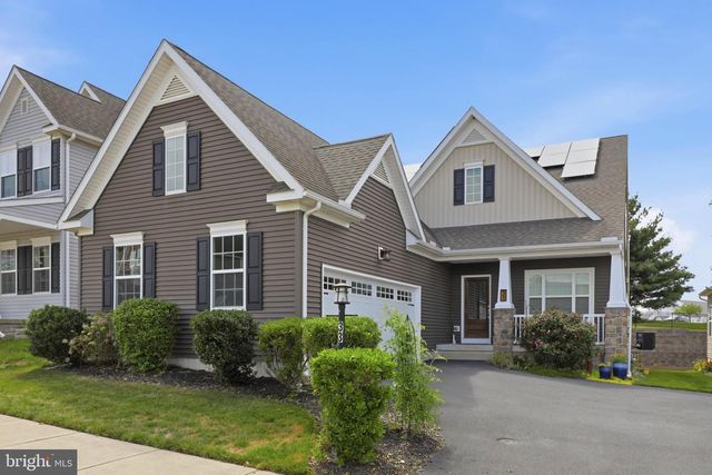 33 ALDERWOOD WAY, Lancaster, PA 17601