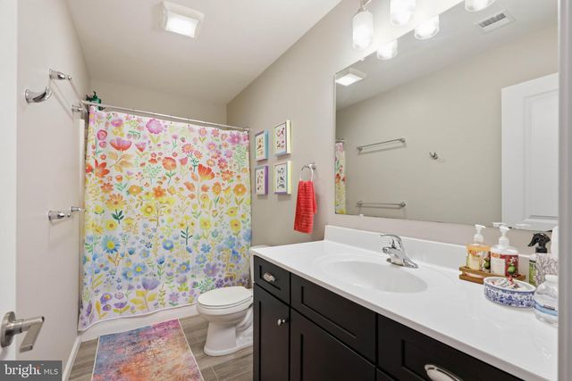33 ALDERWOOD WAY, Lancaster, PA 17601