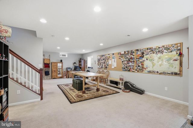 33 ALDERWOOD WAY, Lancaster, PA 17601