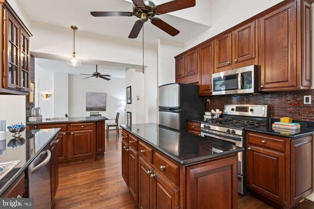 1521 N KENILWORTH ST, Arlington, VA 22205