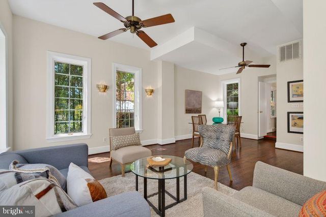 1521 N KENILWORTH ST, Arlington, VA 22205