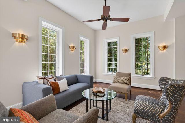 1521 N KENILWORTH ST, Arlington, VA 22205