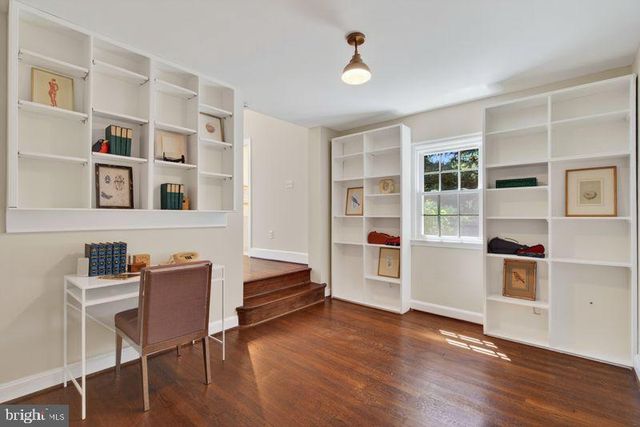 1521 N KENILWORTH ST, Arlington, VA 22205