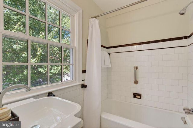1521 N KENILWORTH ST, Arlington, VA 22205