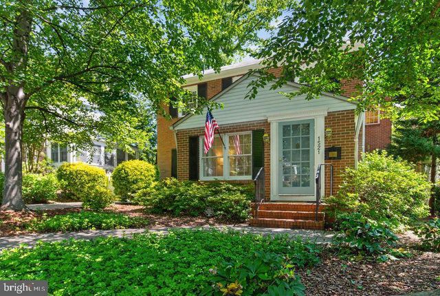 1521 N KENILWORTH ST, Arlington, VA 22205