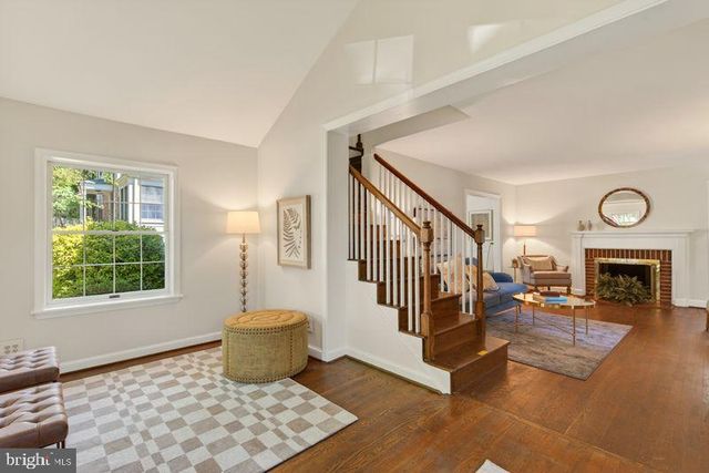 1521 N KENILWORTH ST, Arlington, VA 22205
