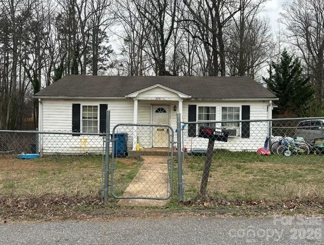 274 31st Street SW, Hickory, NC 28602