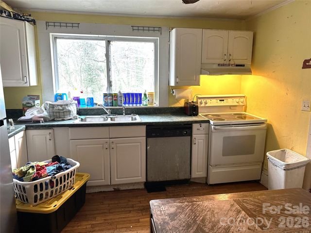 274 31st Street SW, Hickory, NC 28602