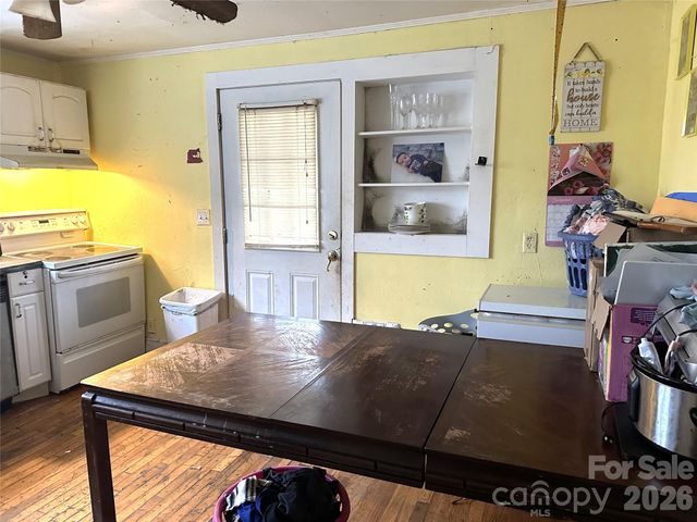 274 31st Street SW, Hickory, NC 28602