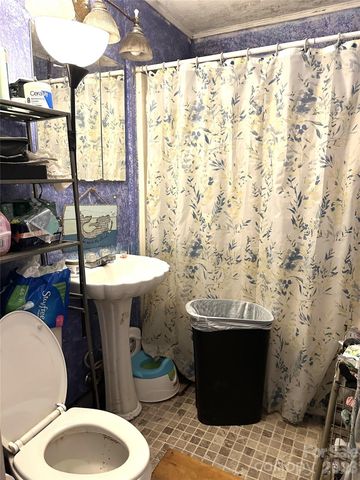 274 31st Street SW, Hickory, NC 28602