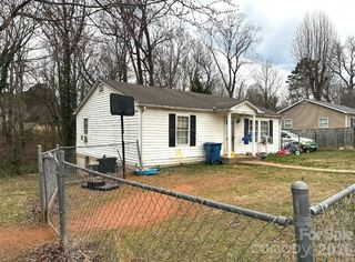 274 31st Street SW, Hickory, NC 28602