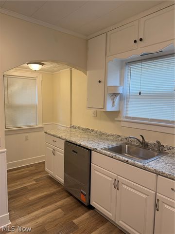 1514 8th Street, Cuyahoga Falls, OH 44221