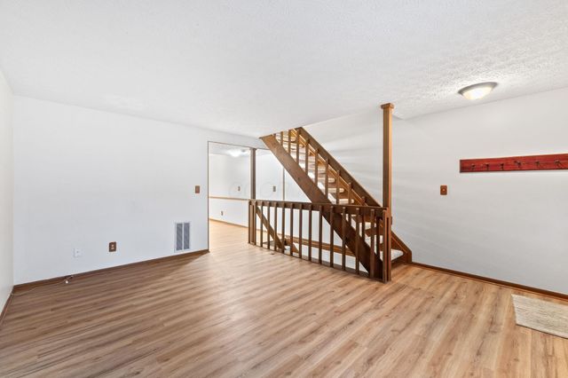 874 Charnwood Lane, 5D, Columbus, OH 43085