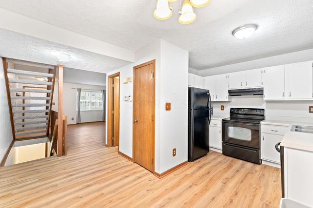 874 Charnwood Lane, 5D, Columbus, OH 43085