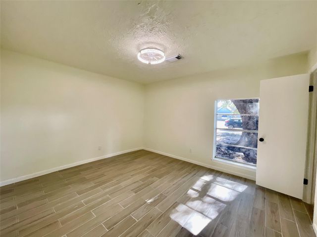 634 Twinbrooke Drive, Houston, TX 77037