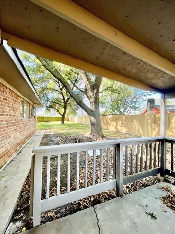 634 Twinbrooke Drive, Houston, TX 77037