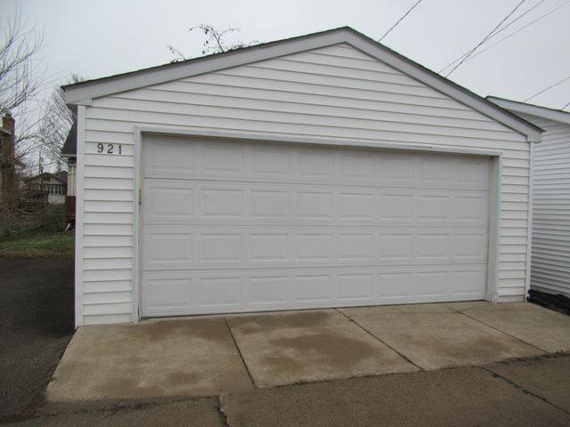 921 20th Avenue SE, Minneapolis, MN 55414