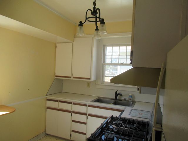 921 20th Avenue SE, Minneapolis, MN 55414