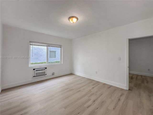 955 Bay Dr 2, Miami Beach, FL 33141