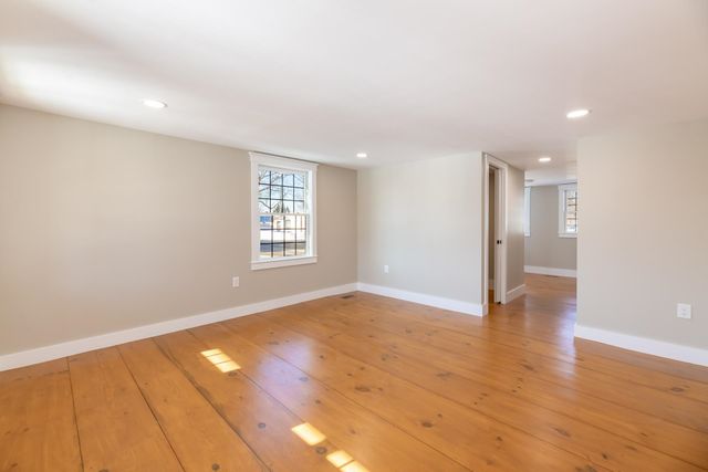 98 Water Street, Laconia, NH 03246