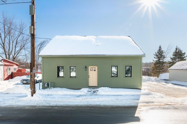 98 Water Street, Laconia, NH 03246