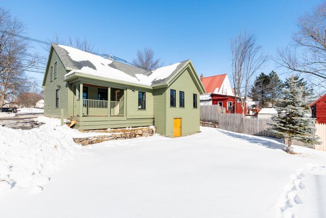 98 Water Street, Laconia, NH 03246