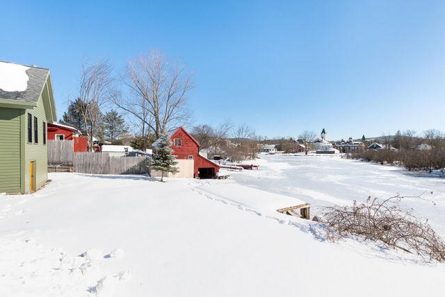 98 Water Street, Laconia, NH 03246