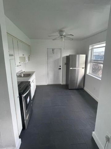 391 NE 42nd Court North, Oakland Park, FL 33334