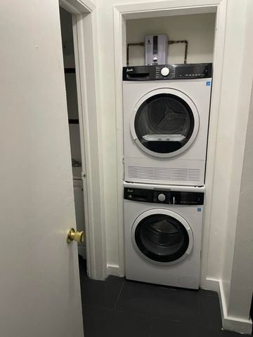 391 NE 42nd Court North, Oakland Park, FL 33334