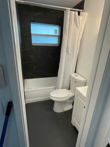 391 NE 42nd Court North, Oakland Park, FL 33334