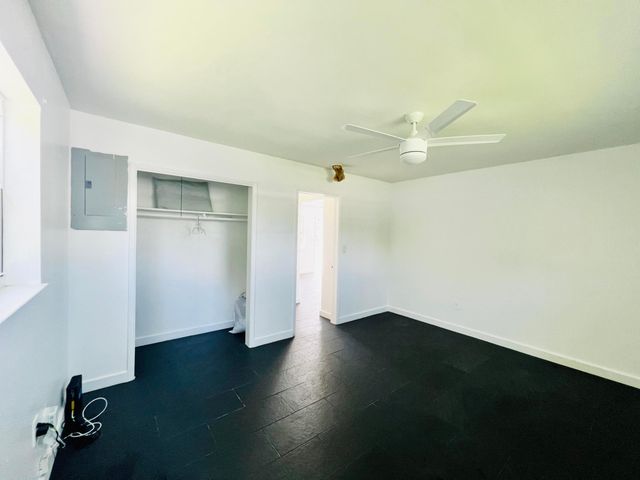 391 NE 42nd Court North, Oakland Park, FL 33334