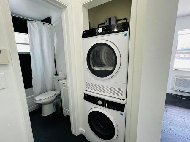 391 NE 42nd Court North, Oakland Park, FL 33334