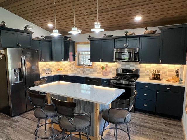 3108 State Highway 172 NW, Baudette, MN 56623